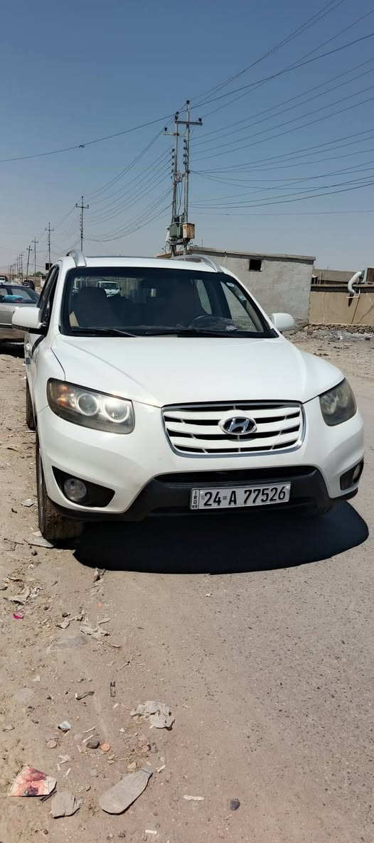 سنتافي للبيع 7 راكب محرك 2400 موديل 11 بدون ضرر بارد قليل موضح محرك كير تبريد كلو شرط سياره جاهزه السعر152 ومجال ***********

