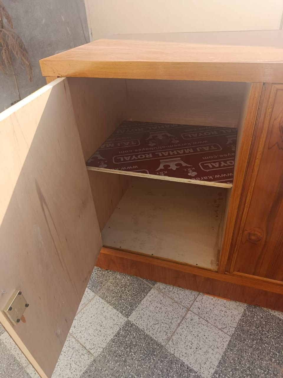 السلام عليكم بوفية تزكام للبيع صاج درجة أولى جديدة ما مستخدمة الطول مترين ونص للأستفسار ***********
