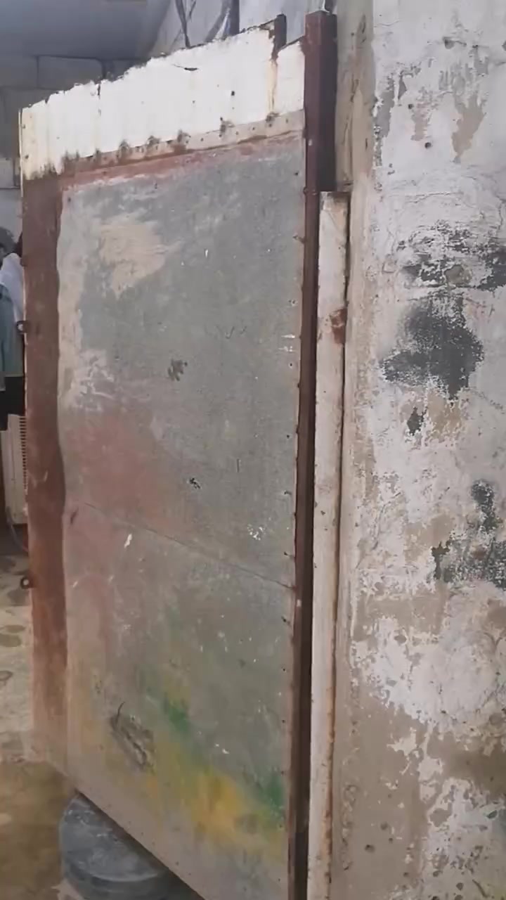 السلام عليكم بيت تجاوز للبيت مرتب حالين ساكن بيه السعر٦٥٠٠ موبايل ***********
