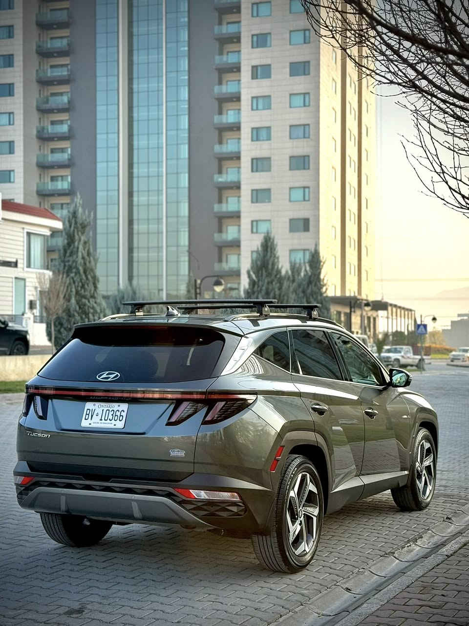 HYUNDAI TUCSON SEL PREMIUM 2023
هيونداي توسان
موديل : 2023
 محرك 4 سلندر 2500 CC

ماشي 25 الف فقط 
الرقم : بدون رقم تترقم شمالي فقط
حادث قليل تعديل بارد حافه بنيد بدون ايرباك بدون دواخل

مواسفات فول فول 
بانوراما
-بصمه تشغيل
-بصمه ابواب
-تشغيل عن بعد
-شاحن واير ليس
-صندوق كهرباء 
-رادار امامي قياده اليه
- نظام مساعدة عدم الانحراف عن الطريق 
يتحرك سياره بلريموت 
-نظام carplay Gps,navigation,ECO,sport,wifi
- شاشة وسطية كبيره 
- نظام النقطة العمياء ( حساس مرايا جانبيه)
- هاند بريك بصمة 
-اوتو هولد
‏-autostrat stop
 - 5 كاميرة كاميرا 360
رادار امامي جانبي خلفي
 - نوع المقاعد: كهربائي  - تدفئة تبريد
- المصابيح:  زينون - إضاءة ليد- ليزر,4 عدسات 

📍موقع السياره : سليماني
للاستفسار ***********📞
