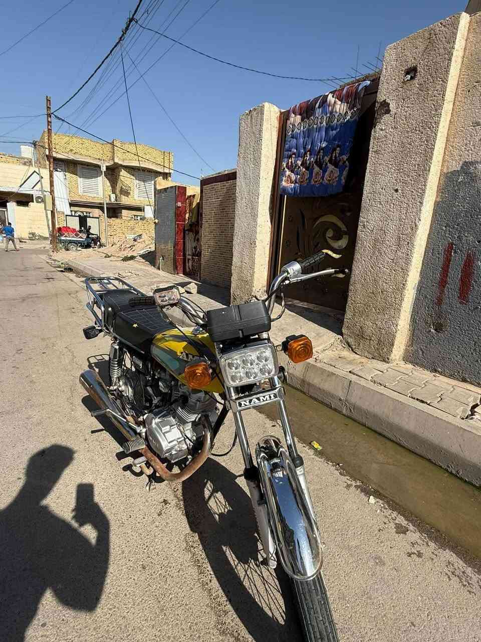 دراجه ٤ كير شاصي ٢٢ تعمير محرك ٢٥ اصلي برغي ما مفتوح ب المحرك كفاله تجي وتشوف بعينك سعر ٩٠٠ وبيها مجال قليل مكان كوت فلاحيه رقمي ***********
