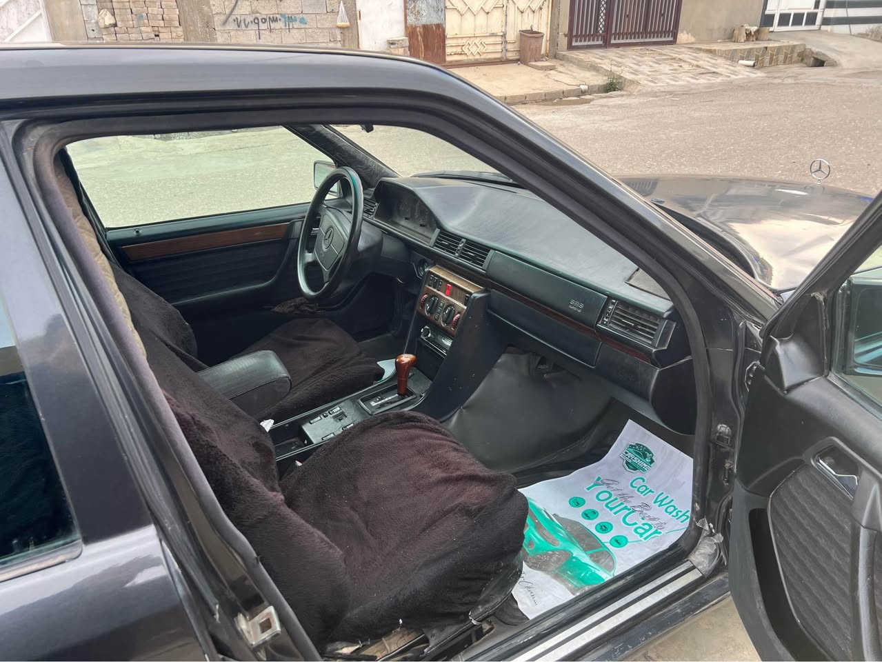 مارسيدس دب ٣٠٠ موديل ٩٣ بلاد محرك بطة ٣٠٠٠ نضيف جدآ قواعد دبلات سليمة سنويه ٢٠٢٧منتهي كير محرك ابشرط  ضربة مابيها ابدا سعر ٦٨مجال قليل ر. م
***********
*********** كركوك, العراق
