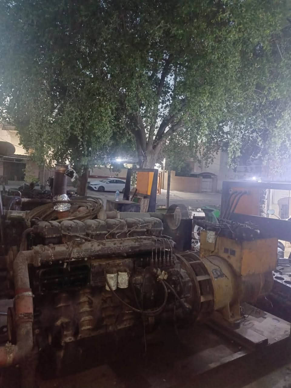 سكانيا بومه 124
صطرت وكسرت السلندر 
راس توليد 400 
للبيع


**إذا كنت صاحب هذا الإعلان وتريد حذفه لأي سبب، رجاءا أرسل رسالة إلى الدعم الفني**