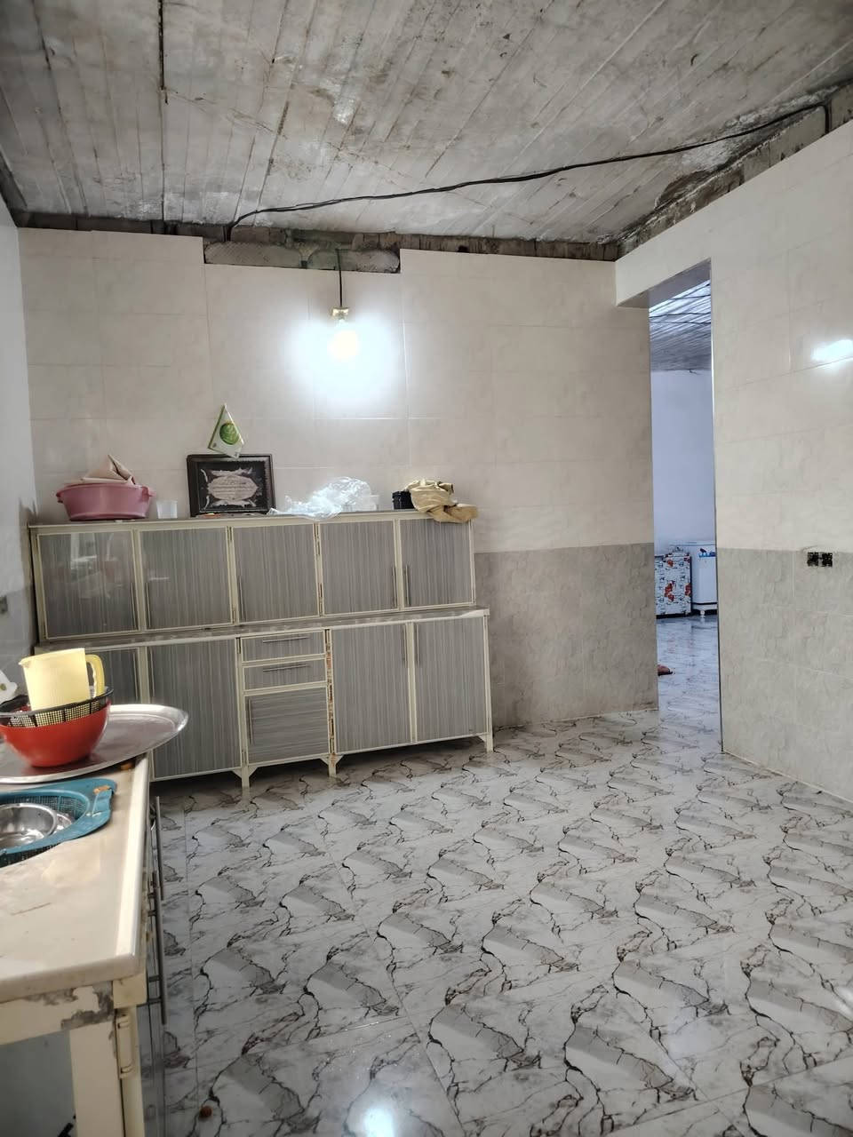 دار البيع سنه البناء 2024ركن طابق ونص الموقع حي العسكري قرب ماركت المرعي ومدرسه الجواهري المساحه 200 متر مطل على حديقه طابو صرف بسم شخص واحد 
تفاصيل اكثر راسل خاص او واتس اب او اتصل 
***********
