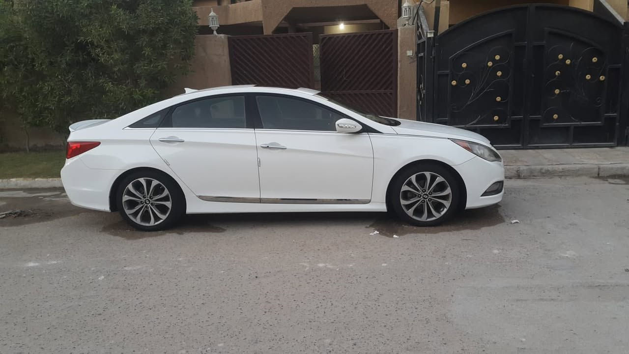 السلام وعليكم سوناتا موديل 14فول مراصفات رقم بغداد بسمي وارد امريكي حادث بابين السايق والخلف فول موصفات عدد المسافه 120miمعمرات نفسهن العنوان حي الجامعه السعر 130بيه مجال للستفسار التصال ***********
