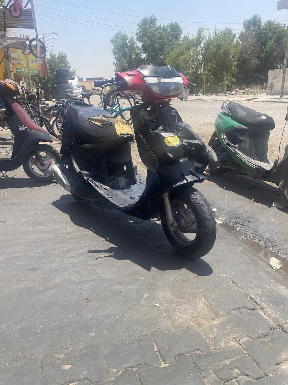 السلام عليكم فراشه نثيه لبيع دراجه نضيفه و حلوه 
و محركه ناعم لا تنقيص ولا تبخير كهربيات كله شغال السعر ٢٥٠ و بيه مجال المكان نجف حي المهندسين الرقم ***********
