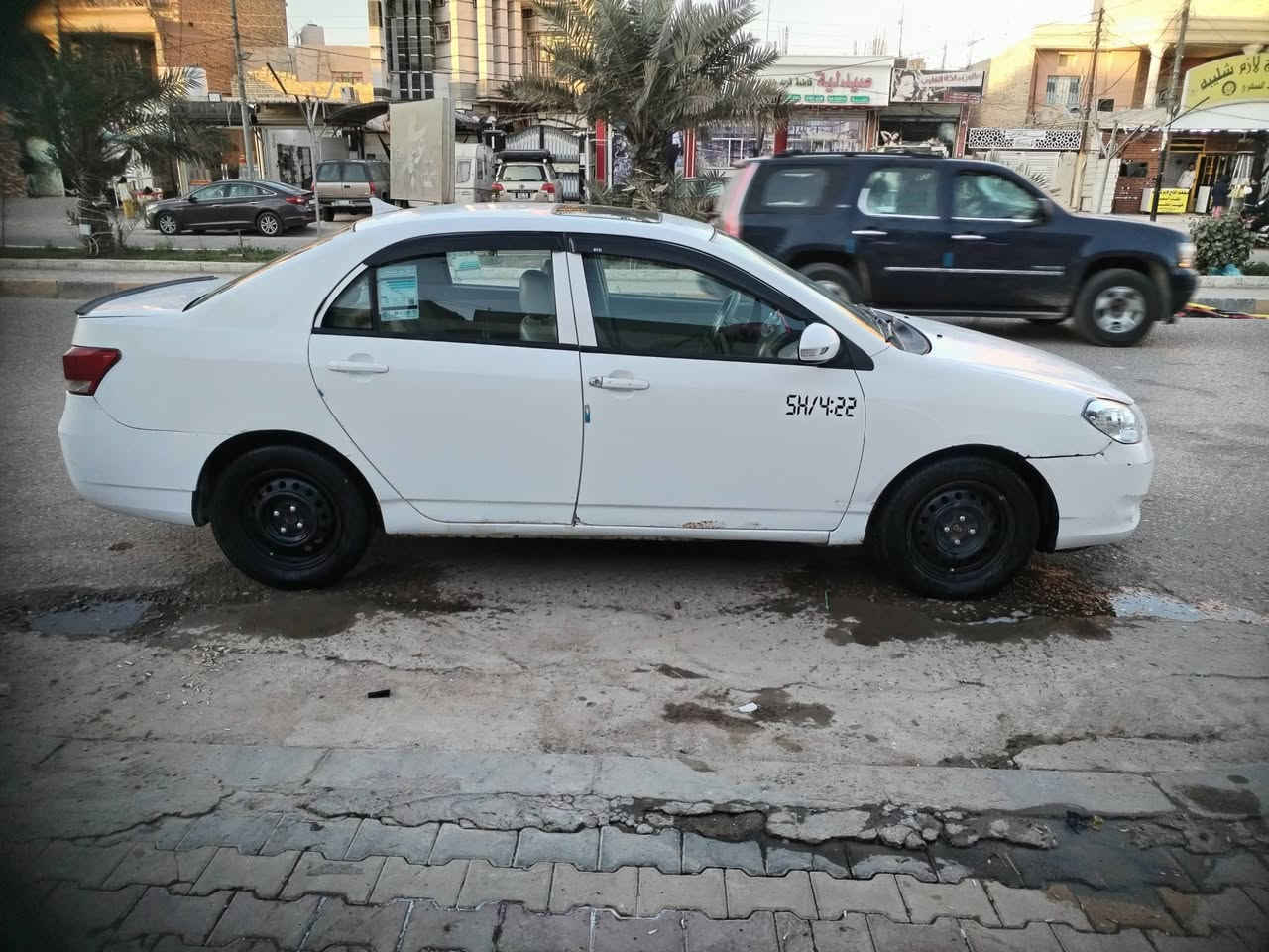 السلام عليكم بي واي دي للبيع مديل 2013سيارة كفالة عامن مكينة كوري علة تفرعاتهة حدادية نص عمر تخم تاير باتري تبريد محور شرط دفع هوة وبروده كير عادي سنوية ٣١ تنتهي ورقم انكليزي  كهربائيات شغالة وماملعوب بيهة مكان السيارة ميسان سعر السيارة 51ورقة وبيهة مجال الاتصال ***********
