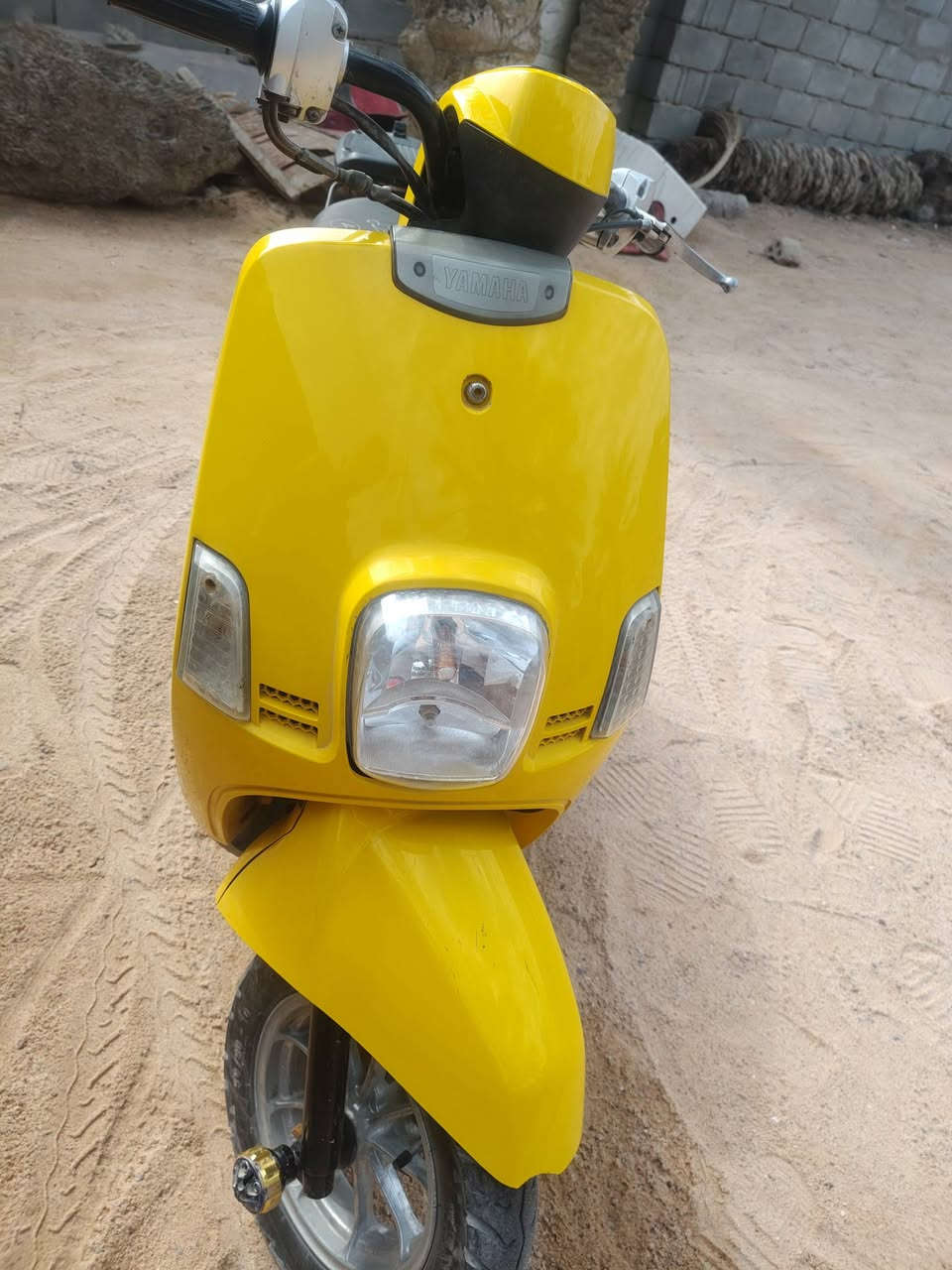 السلام عليكم
دراجة للبيع نوع ماكس بوليسي، مسطرة ولم تُفتح من قبل.
الموقع: البصرة  قضاء الدير للتواصل ***********
