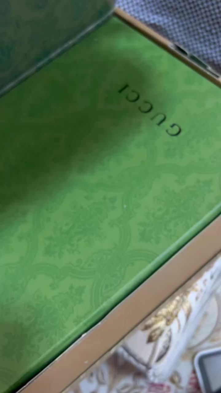 جنطة نسائية ماركة كوجي الايطاليه اصليه 100 ‎%‎
خلي سعرك وبالعافيه على اعلى سعر


**إذا كنت صاحب هذا الإعلان وتريد حذفه لأي سبب، رجاءا أرسل رسالة إلى الدعم الفني**