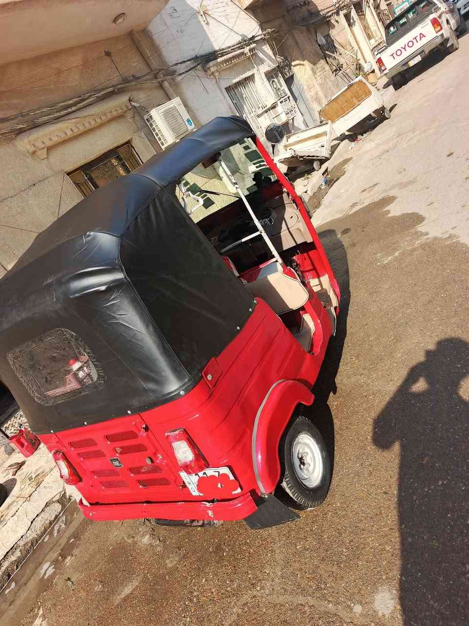 تكتك موديل 18 رقم سنويه باسمي صبغ للجماليه تعمير كامل تشفيت كامل يعني التكتك جاهزه  سعر خمس ملايين ونص بيها مجال مكان العلاوي شارع سته ظهر مستشفى الكرامه*********** بيع مستعجل
