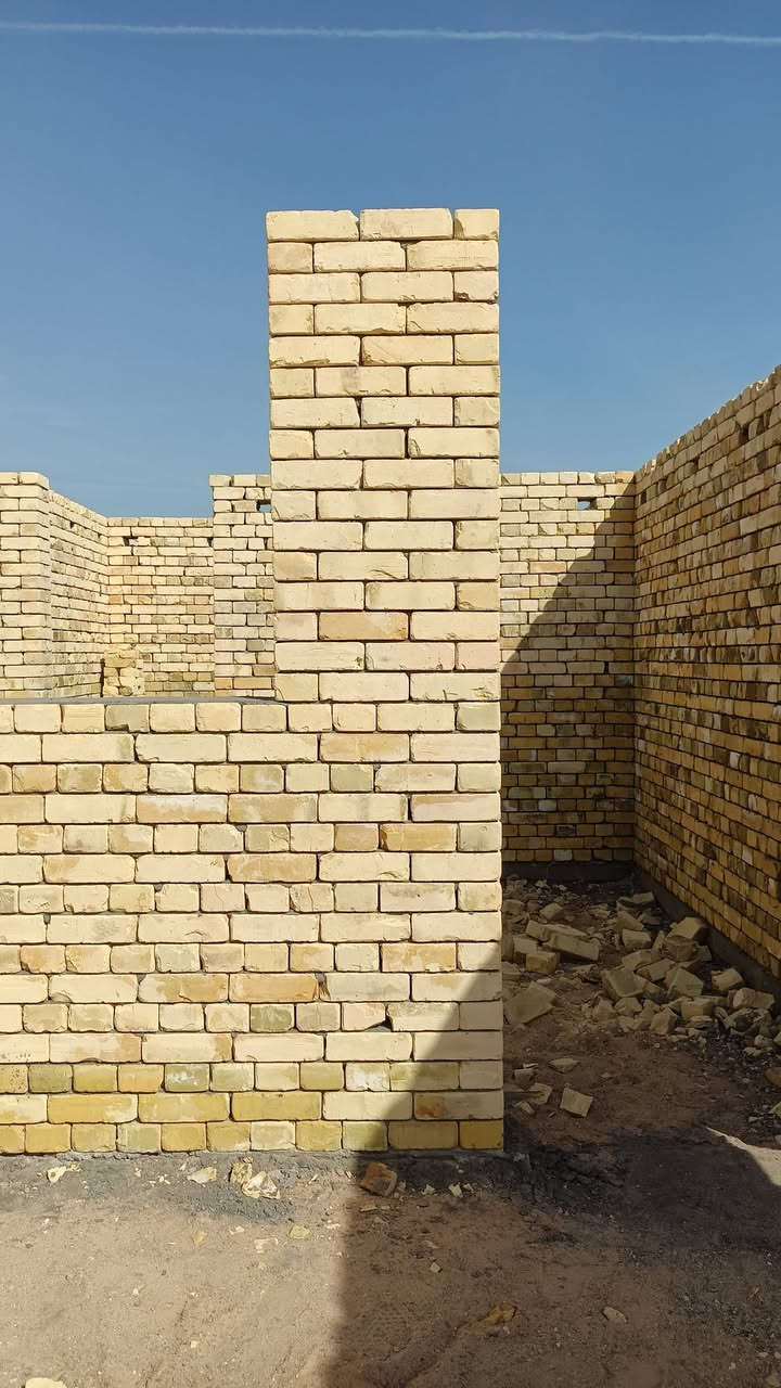 خلفات بناء هندسي
فرع عملي هو تريد قطعي تريد على دبل 

تريد كرسته وعمل معه دفعات فلوسك 

نصب لك بتلو وبناء وصب كوبلن ولباخ وزفت 

ودفان ونبني لك لحد رباط صب وراه بناء لسكف 

ونصب سكف وتشاريف وكوبلن على تشاريف 

لي يتواصل وياي على واتساب ***********
