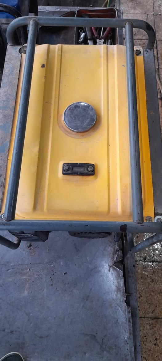 يوجد لدينا مولد كانزو للبيع نظيف 

شرط المحرك بلادي وراس التوليد نحاس وشرط الشغل 

العنوان تكريت حي العصري قرب مدرسة الخنساء 

الهاتف   ***********  عمر 

ورشة الحكم لتصليح المولدات بانزين وكاز وبيع الئدوات الاحتياطيه
