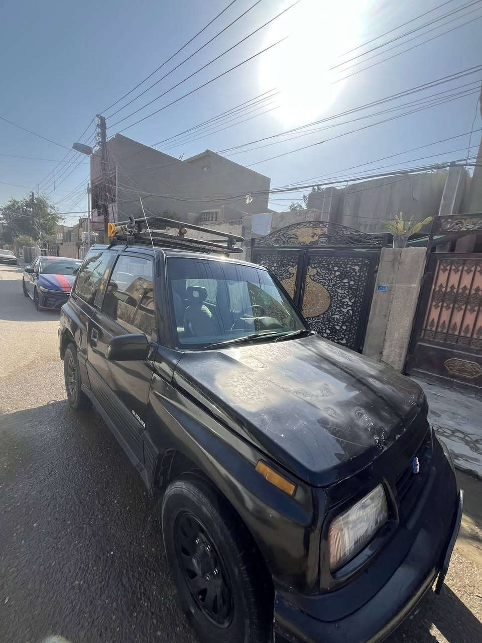 سازوكي فيتار 1992 موديل تك باب تك باب لون اسود السياره خير من الله السياره مبدله تخم تاير وباتري وبطارين بوب نضاف ودشبول بلادي يسراه تفصيخ السياره بسمي وتحويل ثاني يوم هزة جديدة رقم الماني داخلة حلو نضيف دوشمة جديده السياره جهازه من كلشي فقط نقص تبريد مابيه ميكنة كير بلادي الفورويل شغال كهرابائياته شغاله شاشة رون كيلو متر شغال جاهزه السعر 37 وبيه مجال العنوان بغداد شعب 
***********
