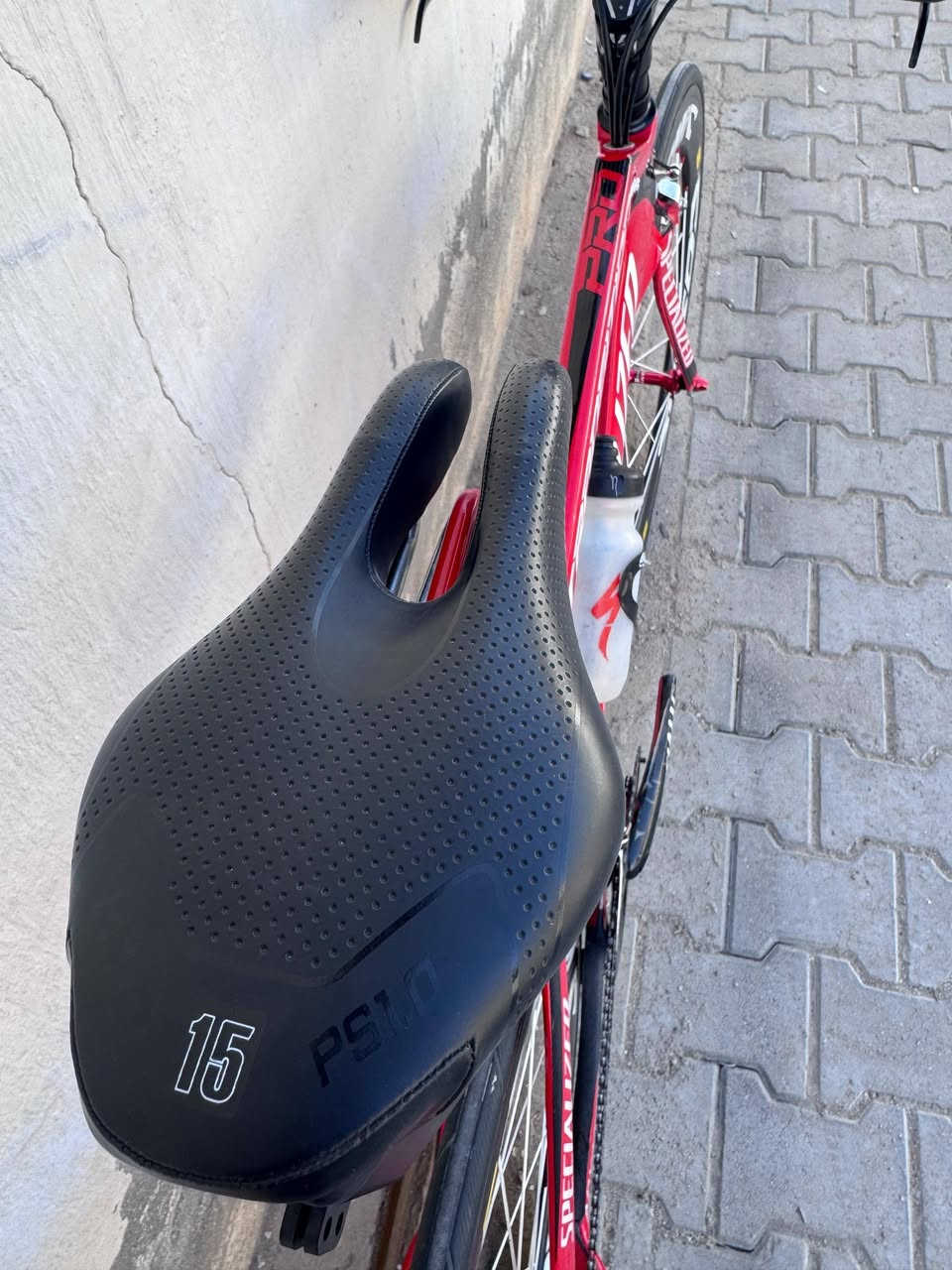 السلام عليكم
دراجة ضد الساعه نوع Specialized 
قياس الفريم s
صينيه اماميه حجم ٥٢ حجم الذراع ١٧٠
دشلي خلفي ١٠ نمر
سيت كروب sram red
ويلات كاربون نوع cozmic ارتفاع الويل ٦٠ حجم ٢٣
دراجة جديده وكامله من كل النواحي 
السعر خاص
المكان البصره


**إذا كنت صاحب هذا الإعلان وتريد حذفه لأي سبب، رجاءا أرسل رسالة إلى الدعم الفني**