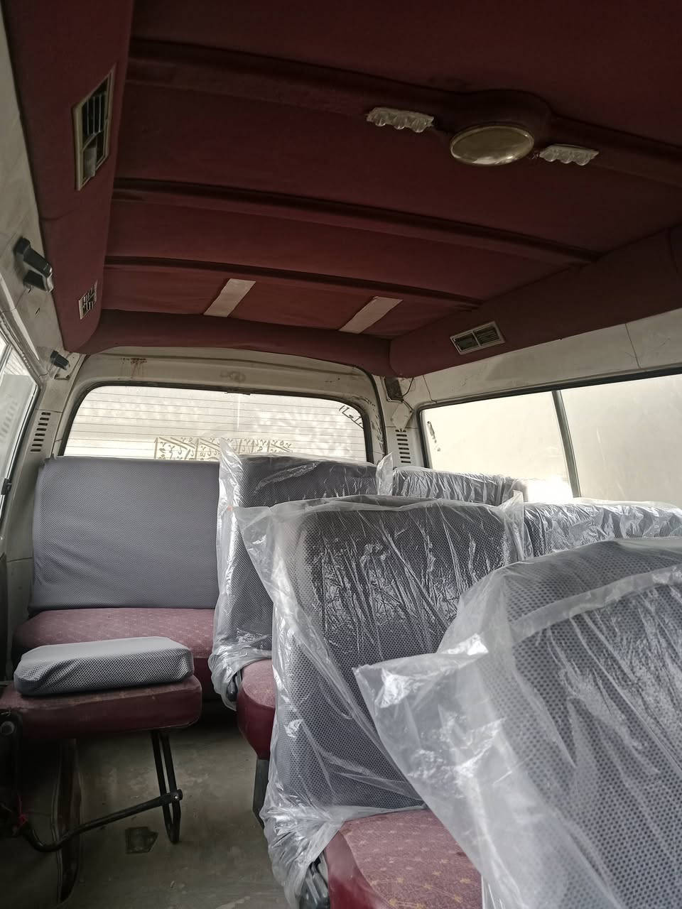 سلام عليكم فتون 2011 باسمي تحويل مباشر  سياره جاهزه بيها طخات ومسويهن محرك اكسل كير سياره نضيفه مالجناي متروكه ممشتغله بشارع  تخم تاير رقم شاصي واضح جدا عليها غرامات 900 تكطعها من سعرها السعر 55 المكان بغداد البياع الشرطه الخامسه سياره يرادلها ترتيبات بسيطه تاركها تريد تحويل تريد وكاله اني جاهز هاي تفاصيلها كامله ***********
