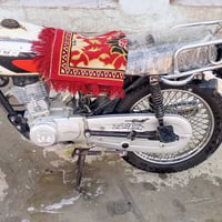 دراجه نامه بروه موديل ١٧سعر ٣٧٥٠وبيه مجال كرهبايات كله شغاله دراجه خير...