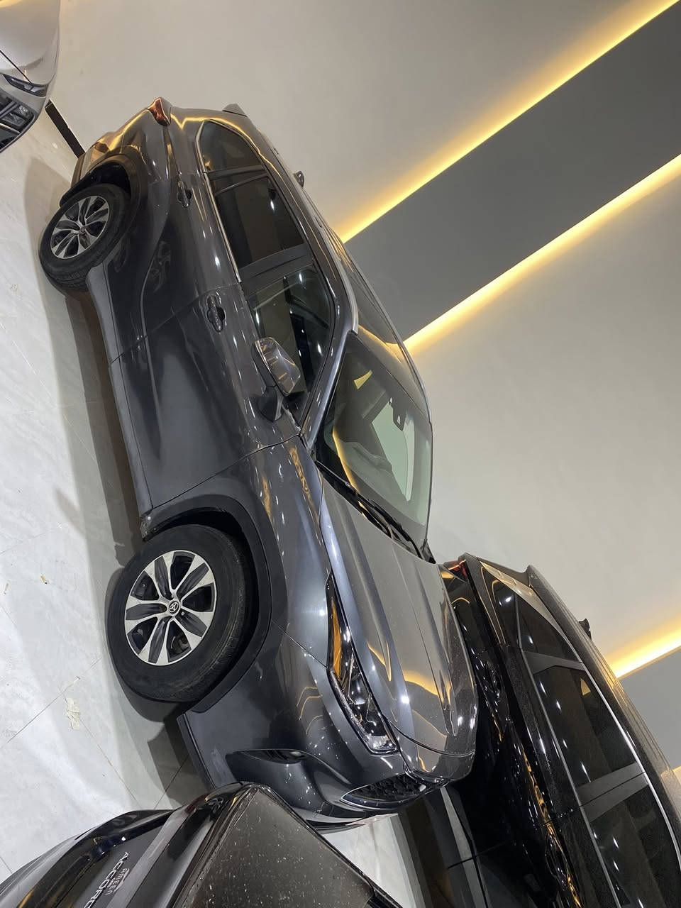 TOYOTA HIGHLANDER 2024
سياره فول فول موسفات 
Xle awd
سياره ٤ قتعه سبوخ 
ايرباك سترين فقد 
موبايل:***********
