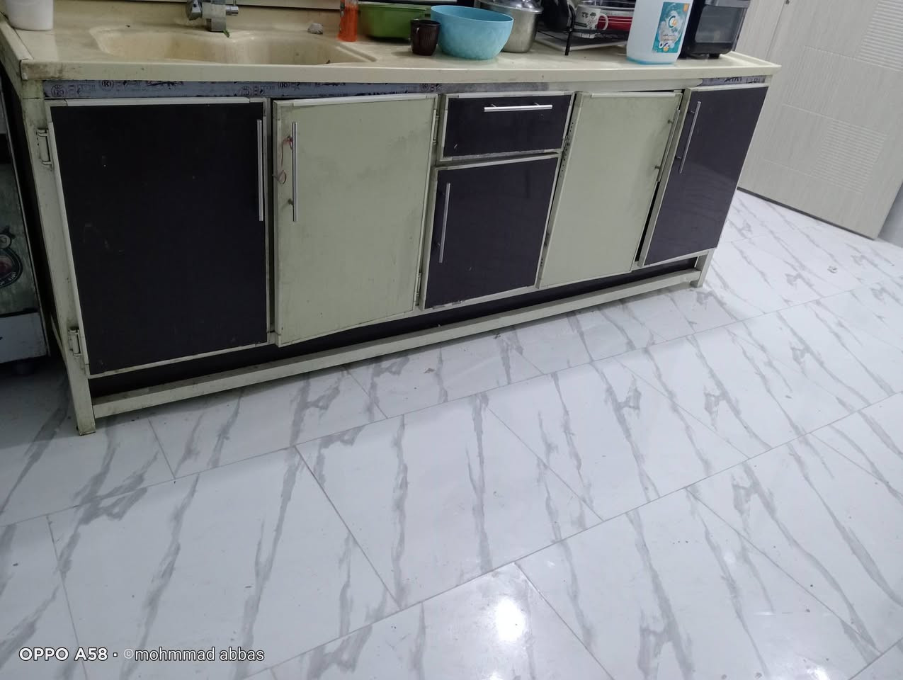 السلام عليكم كاونتر للبيع
طولة 2.75م 
السعر خاص 
جديد


**إذا كنت صاحب هذا الإعلان وتريد حذفه لأي سبب، رجاءا أرسل رسالة إلى الدعم الفني**