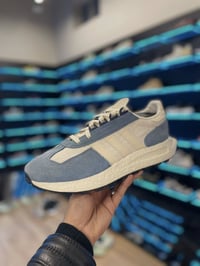 مجموعة قطع احذية باله امريكي النظافة جداً عاليه جميع القطع اصليه 100%✅...