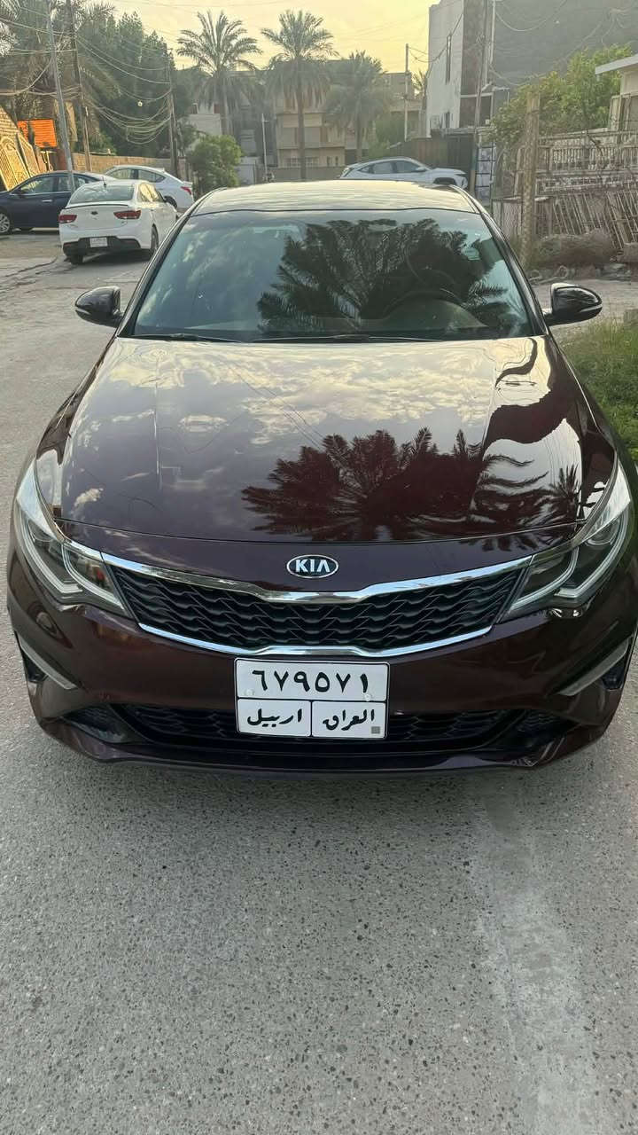 كيا أوبتماموديل2020 وارد امريكي سياره نظيفه جدا محرك كير صدر تايرات جيده جدا بدون حادث سعرها140 ورقه قفل مكانها بغداد وهذا  رقم التلفون*********** بغداد, العراق
