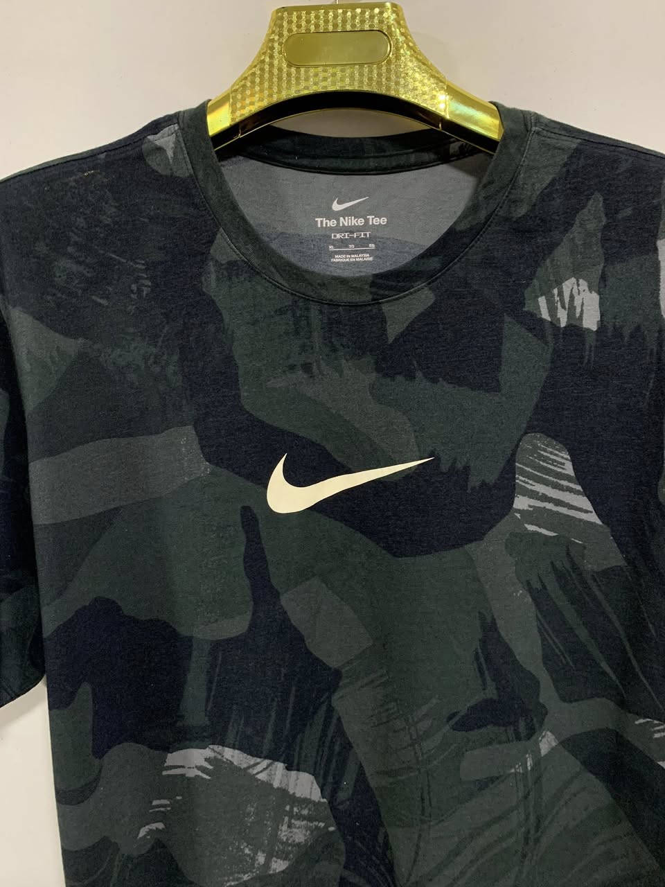 Nike original 

صنع مليزيا

قياس اكس لارج 

توصيل متوفر 📍🇮🇶


**إذا كنت صاحب هذا الإعلان وتريد حذفه لأي سبب، رجاءا أرسل رسالة إلى الدعم الفني**