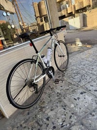 بايسكل  c700 للبيع الماركة جاينت ياباني  الحجم 28 كامل مكمل أي نقص ما ...