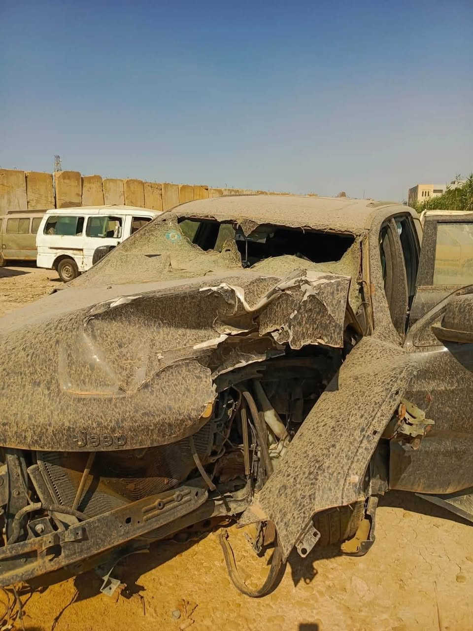 السلام عليكم جيب موديل 2019 موصفات بلاك توب فول موصفات  الموقع بغداد
***********
