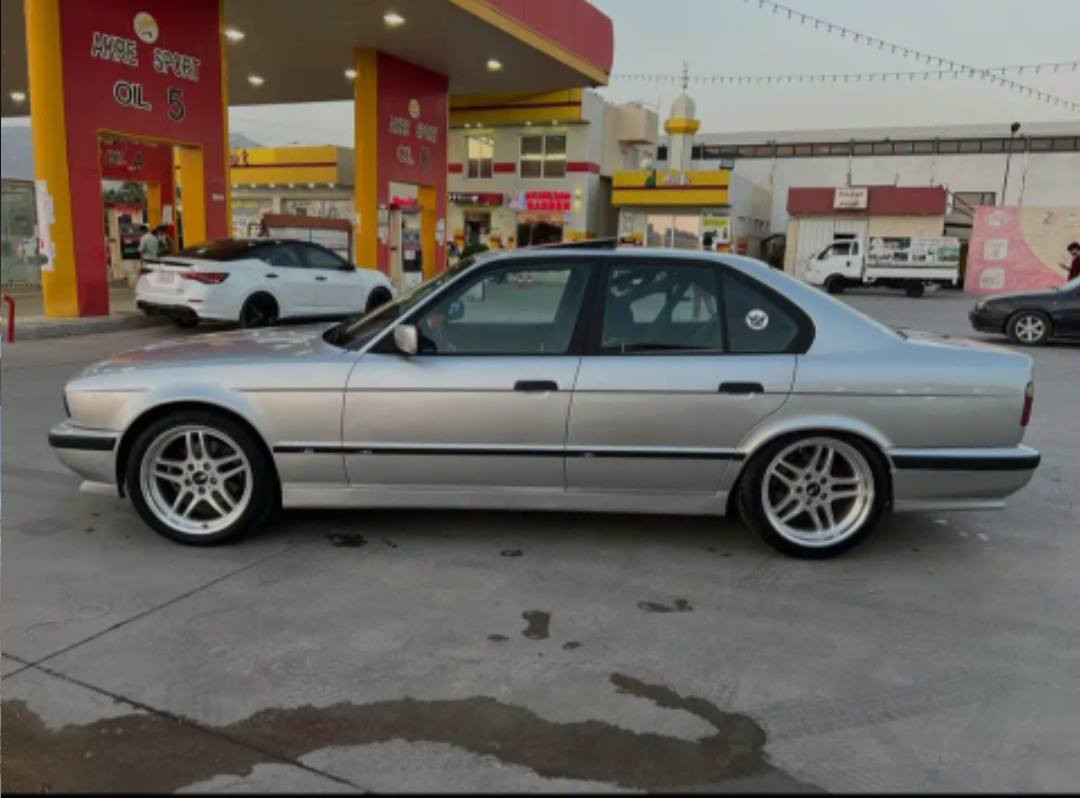 BMW 525I 1993 شتێکی نازدار و زۆر جوان و گەنجانە
گێڕە حەیاتەکە گێڕی عادیە

مەکینە دیجیتەڵە

گێڕ و مەکینە بە شەرت نەبەی ناتدەمێ😂

دوو لێدانی بەسیتی هەیە هەر چنیە حیسابکە نیتی

کوشن هیتەر و جلدیشە

M هەیکەلەکەی کامڵی ئیشێکی جوانی بۆ کراوەو کراوەتە 

دوو جام کارەبا

لایت هیتلەری (ئەڵقە)࿖

.جەماعەت سبوغی عامە بەس لۆ جوانی

هەززەو سەنەوی بەشەرت سەنەوی هەتا 2030

ئەو شتە نازدارەیە یەک ٢٥٠ غرامەی لەسەر نیە

وە سەبارەت بە نرخەکەشی 65 وەرەقەو موعامەلە شتێکی نازدارە ماڵی گەنجانە وە بۆ کڕینی ئەم ئۆتۆمبیلە نازدارە نامە یان تەلەفون بۆ وەتسئاپی *********** بکەن

تکایە تکایە تکایە نامەو تەلەفون تەنها لە وەتسئاپ بکەن لەگەڵ ماسنجەر باقی هیچ جواب نادرێنەوە
