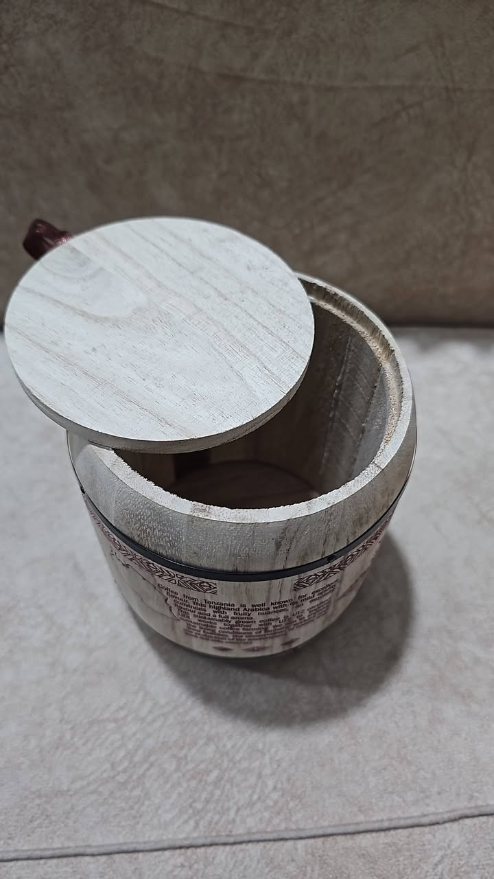 متوفر حافظات خشبيه تصميم جميل  ممتازه لحفظ القهوه المطحونه والقهوه الحبوب  للشاي والأعشاب   وديكورات للمطبخ و الباريسته وعشاق القهوه والأعشاب


**إذا كنت صاحب هذا الإعلان وتريد حذفه لأي سبب، رجاءا أرسل رسالة إلى الدعم الفني**