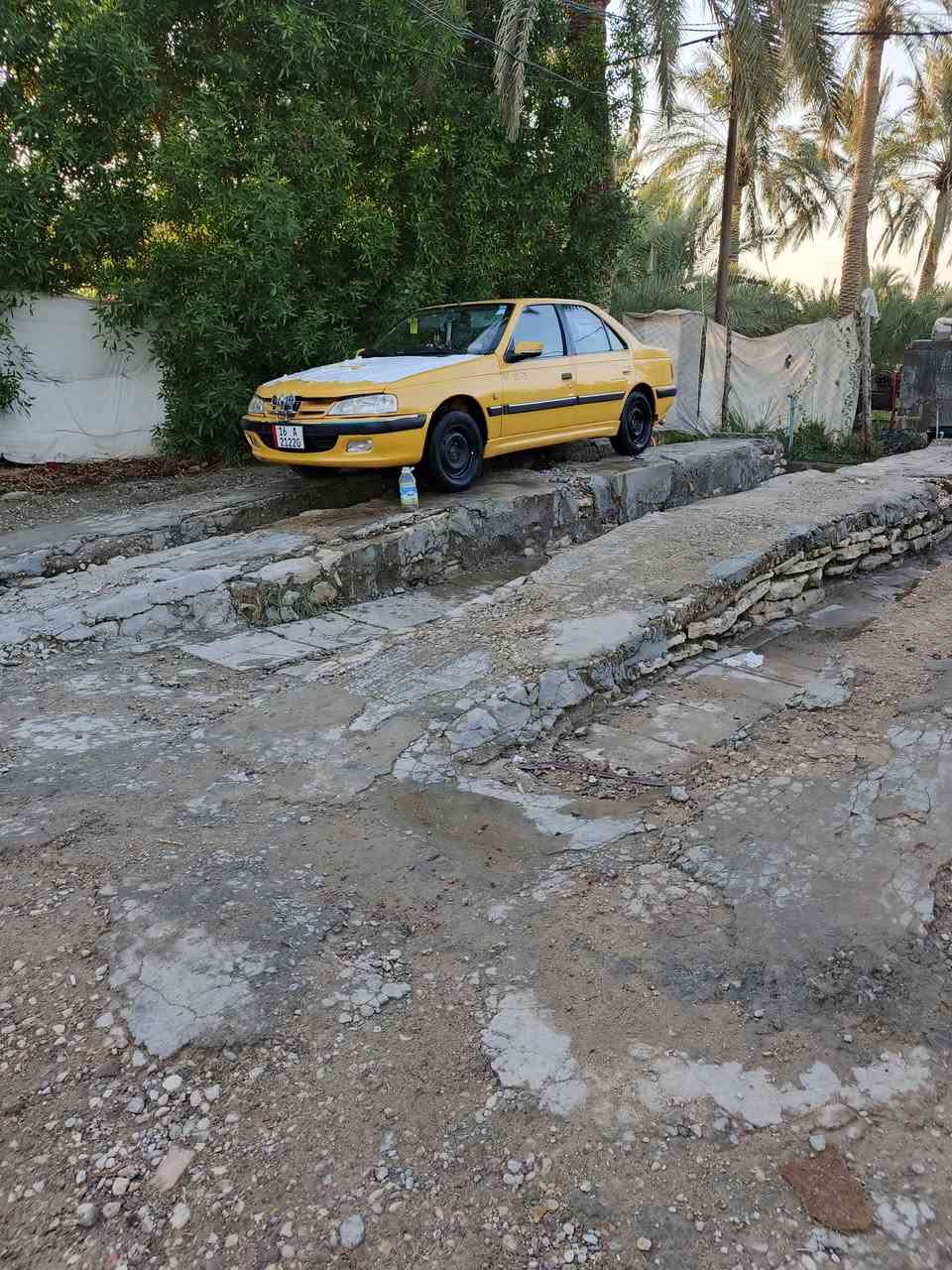 السلام عليكم للبيع بيجو بارص سياره نضيفه ورقم انكليزي السياره بسمي ومكينه وكير وحداديه جدد للستفسار هاذه رقمي ***********
