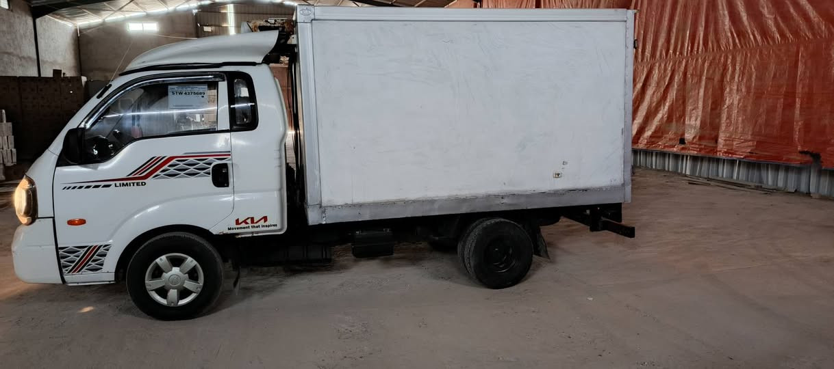 السلام عليكم
للبيع أو مراوس بحديث 
براد 2007 اب اسمي 

مكينه ٣٠٠٠ 

تبريد تجميد

السعر 88$$ أو بيه مجال 

الاتصال ***********
