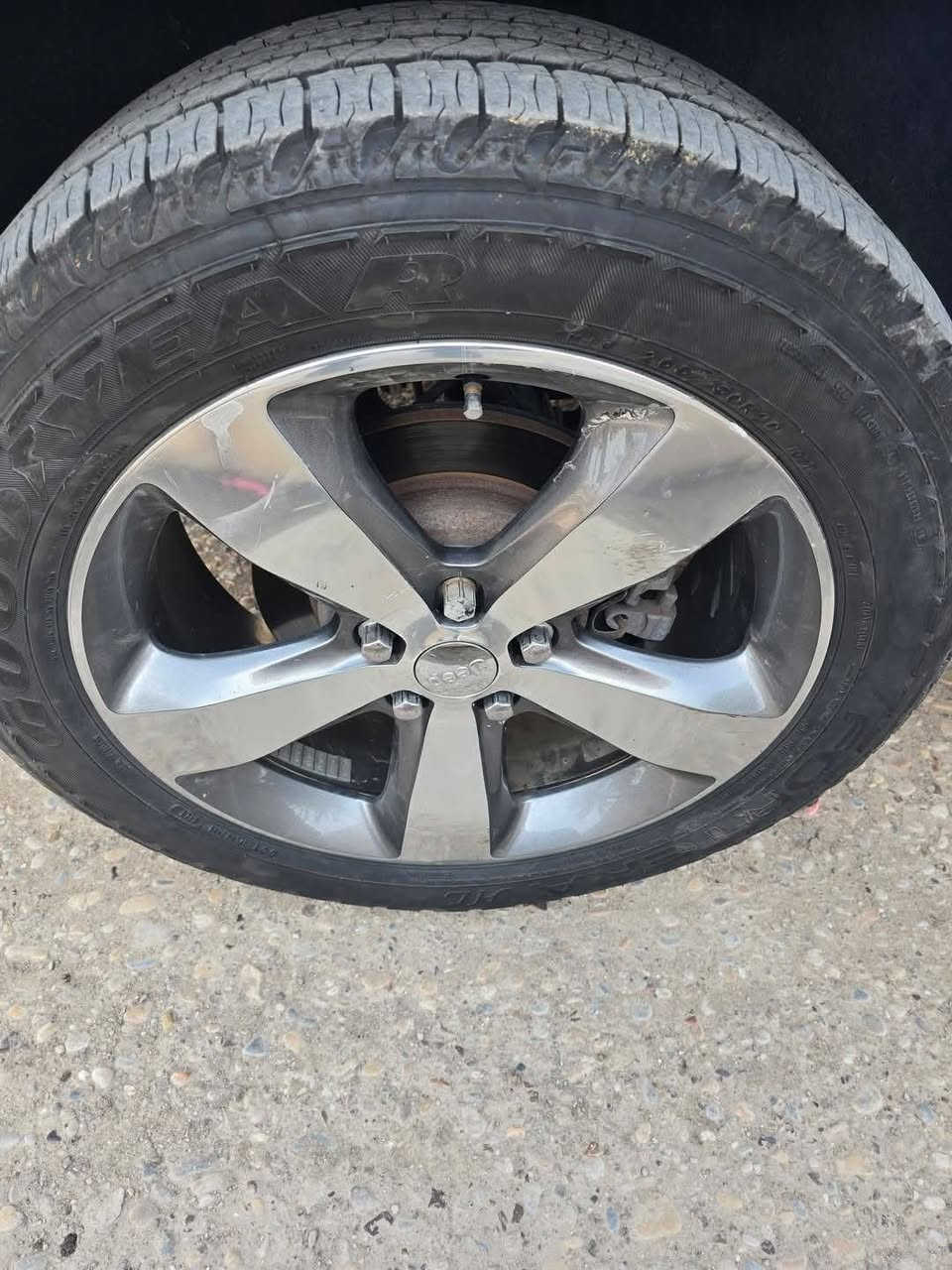 ويل جيب حجم ٢٠  الويل والتاير جدا جدا نظيفات التاير كودير السعر ٦٥٠ الف


**إذا كنت صاحب هذا الإعلان وتريد حذفه لأي سبب، رجاءا أرسل رسالة إلى الدعم الفني**