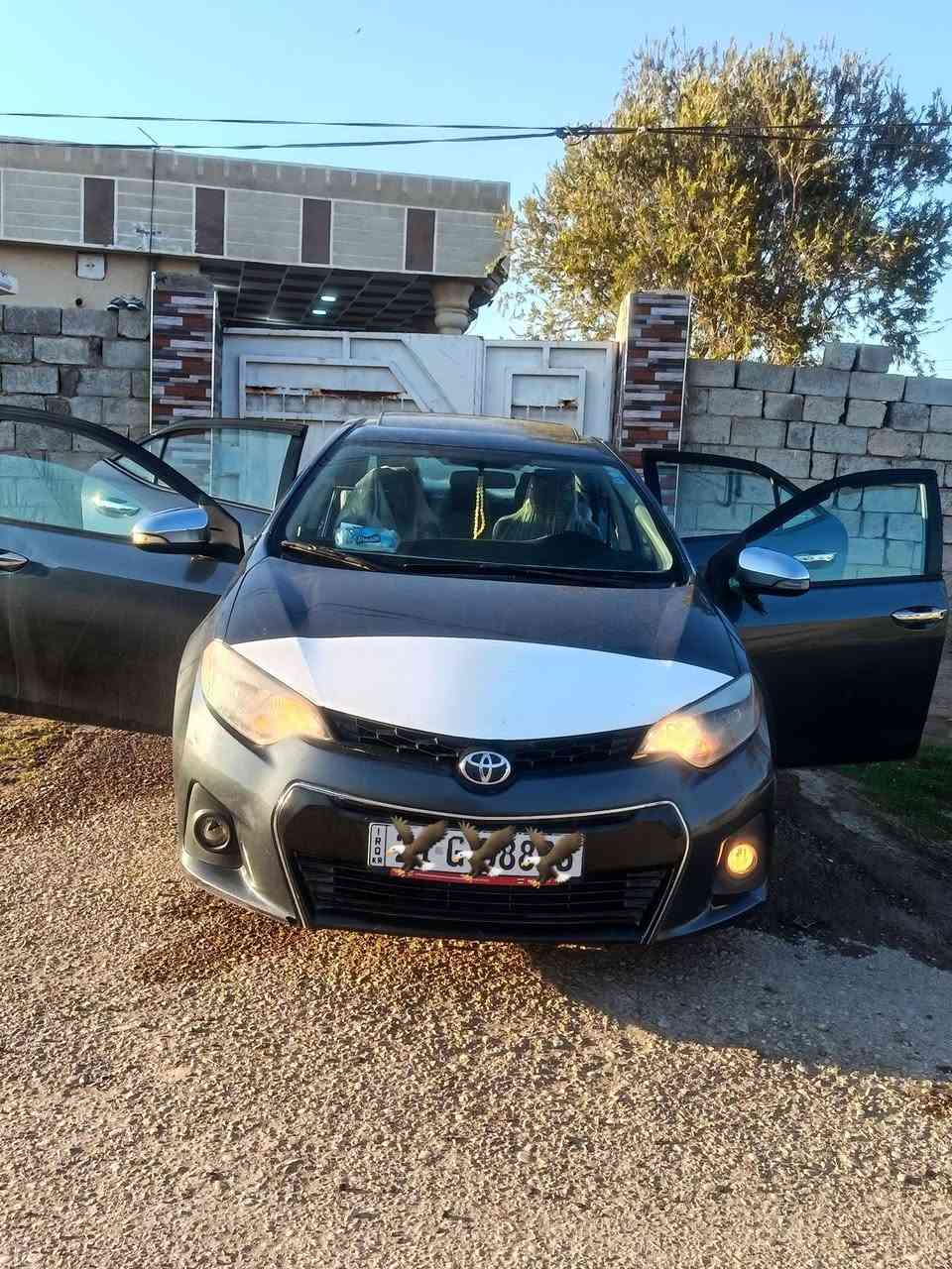 سلام عليكم سياره كورله 2016سياره جديده بمعنه لكلمه 130بيه مجال ودتلل👍
***********
***********
