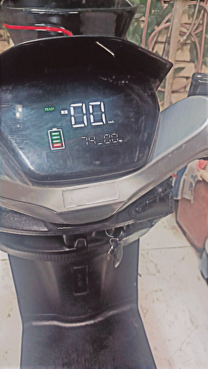 سلام عليكم دراجه شحن ماتركس للبيع
دراجه بيه حادث بسيط 
دراجه دبل سويچ 
ودبل بصمه 
دراجه ست بطاريت كبار 
ملف الدرجه 2000
شاشه عرض كافه العطلات 
دراجه 750
الاتصال على الرقم
***********

***********

يوجد فقط وتساب
