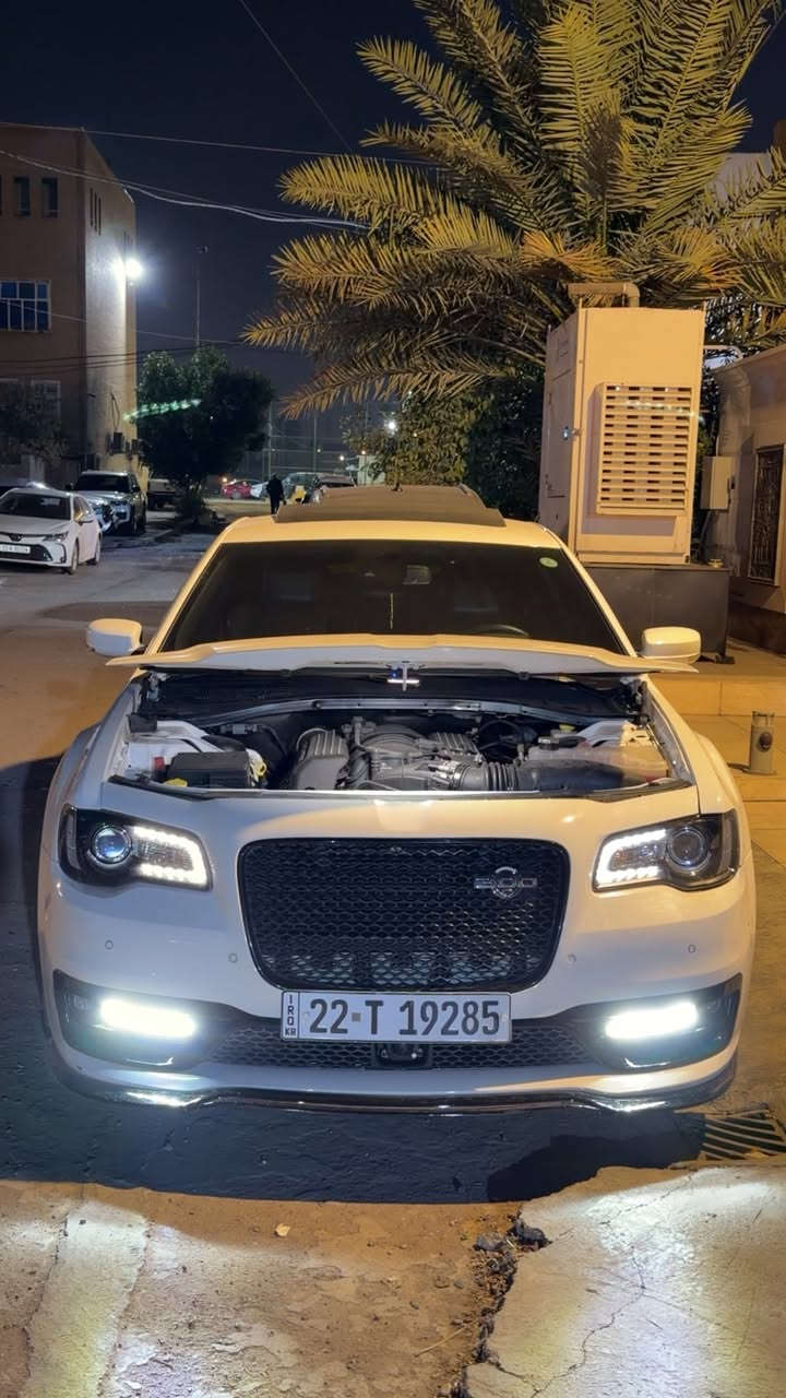 سلام عليكم
للبيع او للمراوس 

موديل 2023 امريكي 
كرايسلر SRT اخر اصدار من اصل 2000 نسخه 

السياره تجي مختمه last call اصدار خاص 
فول مواصفات شنو ببالك موجود من رادار وفتحه وجلود

حادث السياره جاملغ سايق فقط بدون ايرباك 
وكفاله لغود وشواصي ماشيه 14 الف فقط 
عليها تصريح تضليل يضل ويه السياره 

***********
