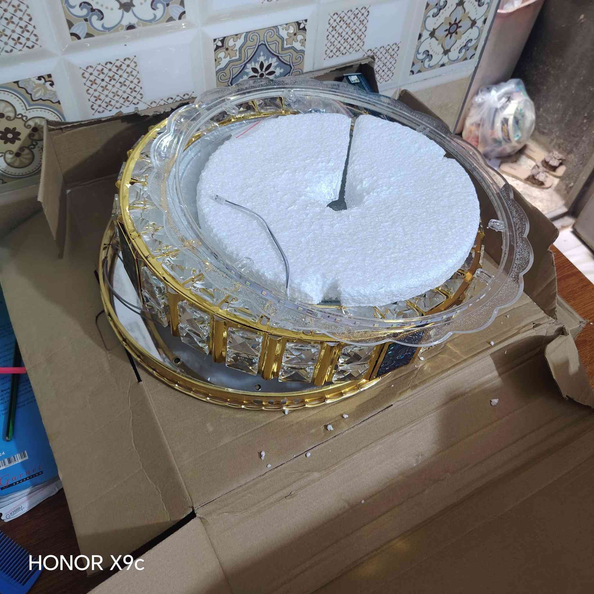 السلام عليكم عندي ذني ثريات بعدهن جدد بالكارتونه ليريدهن ينطي بيهن سعر الله يرضه بي و بالعافيه علي
اتصال ***********
