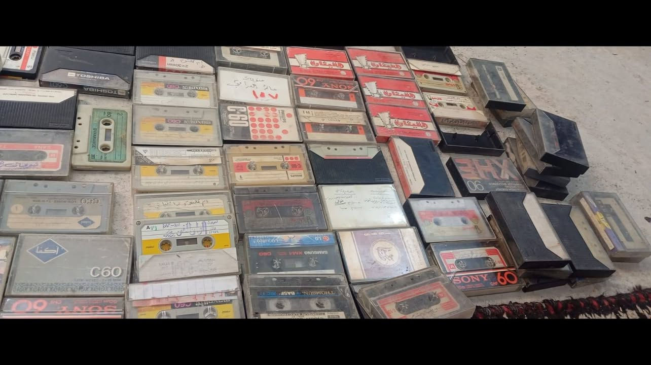 ٧٠كاسيت مسجل قديم نسخ اصليه قديمه كما في الصور
السعر ٥٥ مع التوصيل 
للحجز راسل الصفحه


**إذا كنت صاحب هذا الإعلان وتريد حذفه لأي سبب، رجاءا أرسل رسالة إلى الدعم الفني**