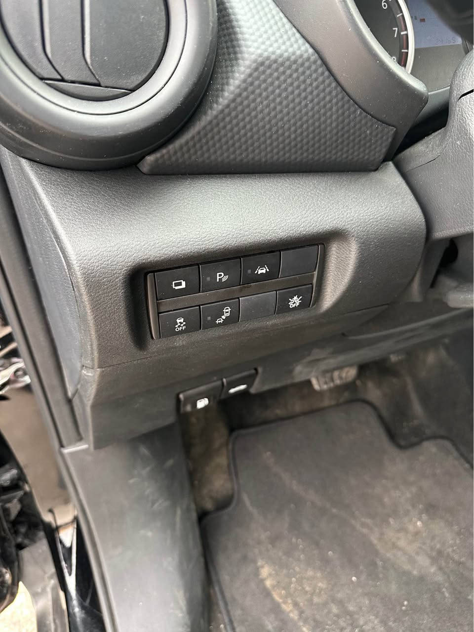 كيكس ٢٠٢٤ رقم كاتي - ته نها ١ پارچه ى سبوغه جاملغ - بي داخلي و شاصي و برانه وه - گير ومكينه و رادر و هه موو شته كي بشرت - 
—3N1CP5BV1RL583745–
١١٤$ سعر
*********** واتساب كورك أربيل, العراق
