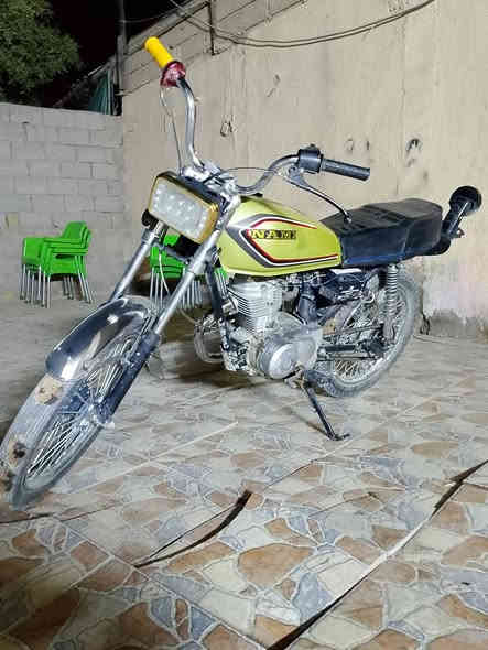 سلام عليكم دراجة للبيع السعر 250وبية مجال مكان بابل القاسم الرقم ***********
