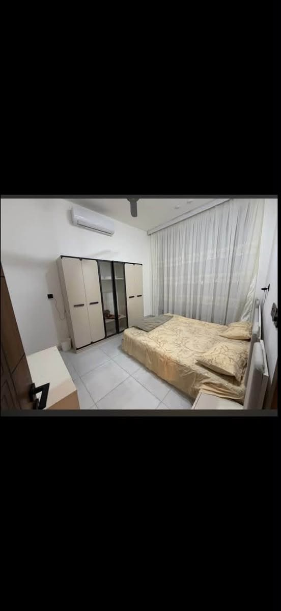 مسبح كبير ومفلتر🏊‍♂️
🔴مسبح خاص للطفال
🔴تحتوي المزرعه على2غرف نوم وصاله كبير
ومطبخ مجهز بلكامل وحمامات غربي
🔴انترنيت على مدار 24🛜
🔴باربكيو مخصص لشواء🍗
صاله خاصه الالعاب البليارد ولفيشه ومنضده  🎱🏓🎯
🔴 حديقه واسعه🏞️
🔴جلسه عربيه
🔴كراج كبير الاسيارت 🚘🅿️
🔴كهرباء مدار 24
🔴جلسات خارجيه 
🔴اقامة اعياد الميلاد 🎂
الاستفسارات يرجى مراسل الرقم ***********
