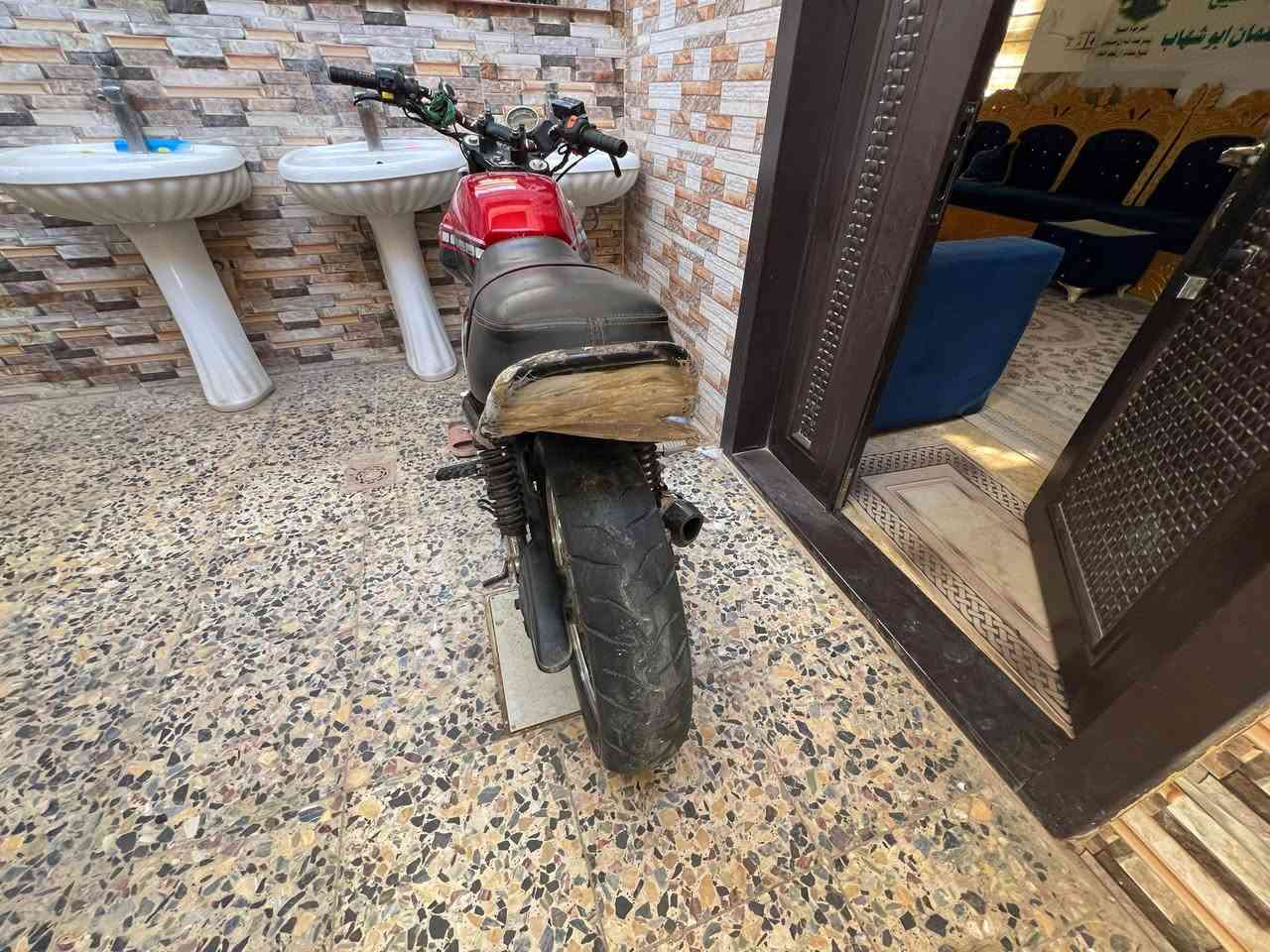 ٢١
اصولي
مزوده صالنصه رياضي + دشالي امامي وخلفي + تاير + تانكي + بصمه وتشغيل عن بعد
مكفوله

مراوس فقط


**إذا كنت صاحب هذا الإعلان وتريد حذفه لأي سبب، رجاءا أرسل رسالة إلى الدعم الفني**