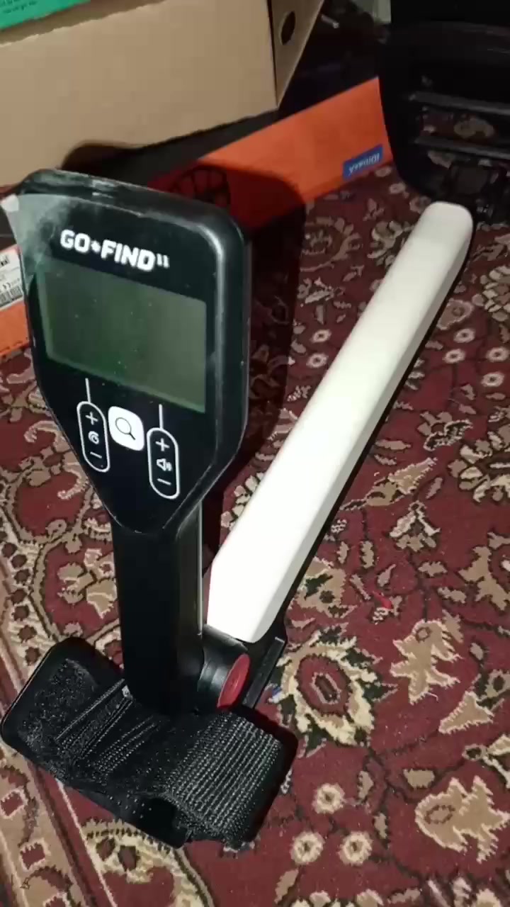 جهاز كاشف معادن صغير 
قابل للطي.
للمبتدئين 
من شركة منيلاب الاسترالية 
Go find 11
جو فايند ١١
بلال
00963987034578


**إذا كنت صاحب هذا الإعلان وتريد حذفه لأي سبب، رجاءا أرسل رسالة إلى الدعم الفني**