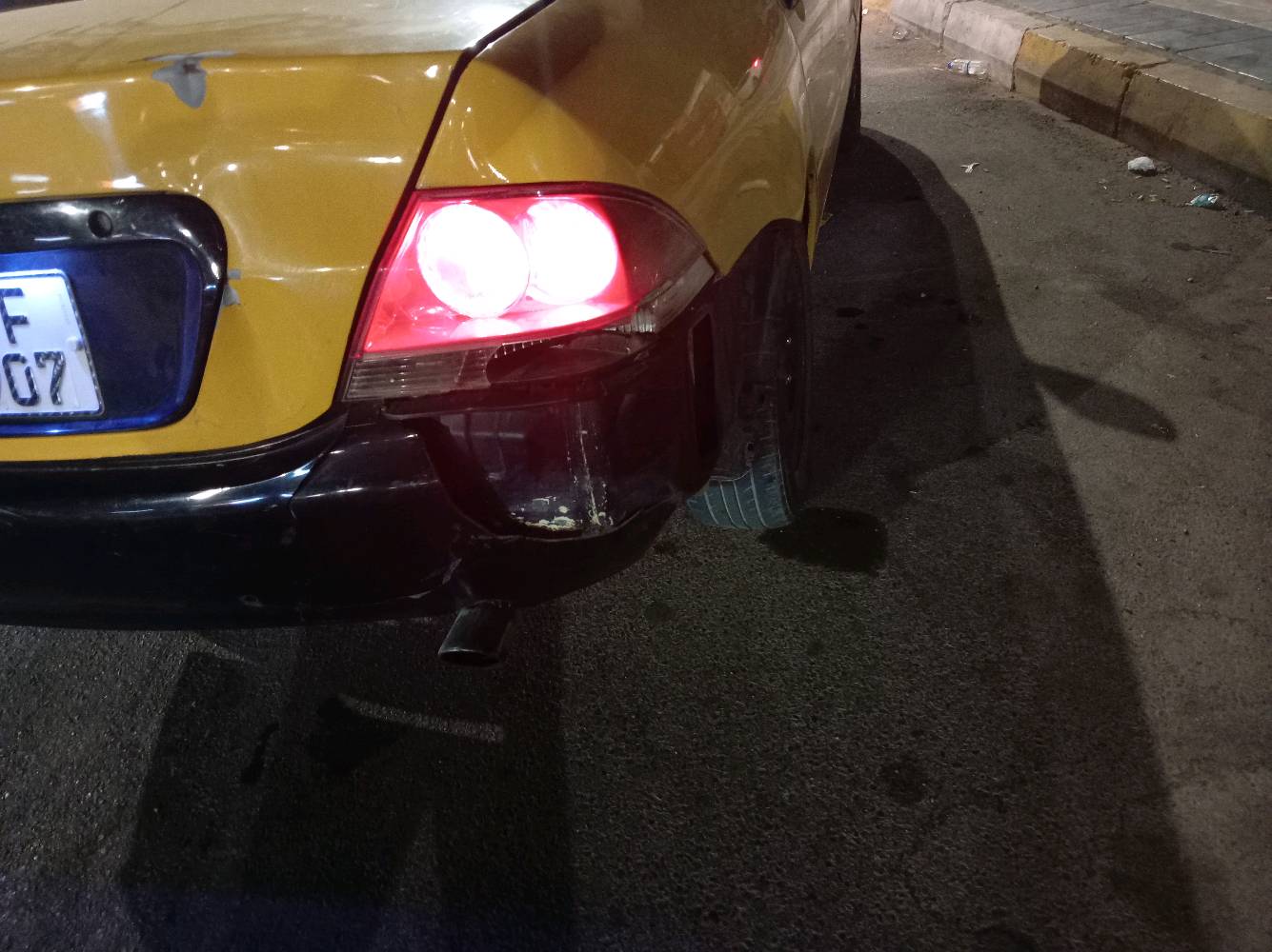 للبيع مكينة جديده قبل أربع أيام شادها بيها اربع جاملغات مصلحات تلاثة نفسهن والامامي مال سايق مبدل مكفوله من الحادث القوي 62 وبيها مجال يرادله دعامية وبكت لايت خلفيات تبريد زين شوية منقص غاز السيارة مال الشركة العامة كير اوتو ماتيك