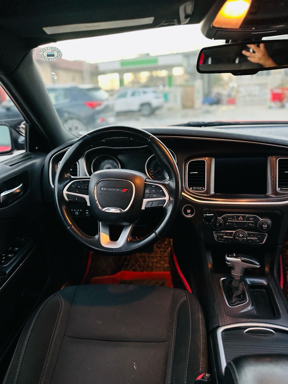 جارجر SXT 2018 لون احمر ناري وارد كندي مكفوله السياره عدى بارد مكدار شبر جوه بطرف باب الصدر بارد فول مواصفات رادار جانبي فتحه حساس كشن حضن تدفه هيتر  بالمري  عليه ادامه كامله ماتصرف عليه ربع رقم اربيل كير محرك  
3600 على الشرط  حداديه جديده تخم تاير جديد السعر 230  
***********