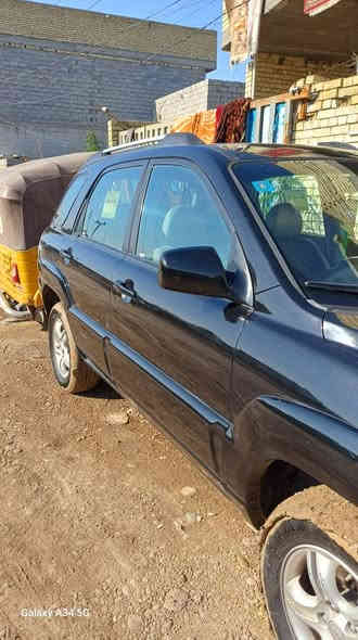 السلام عليكم سبورتج ٢٠٠٨ بغداد رقم دولي هزة جديده السياره نضيفه فقط جراد بنيد مصبوغ دعاميه الورا قبق البانزين شوي مصبوغ من عده السياره حدااديه ١٠٠/١٠٠تخم تاير جديد تبريد شغال تدفئه مكاني بغداد الشعب مكينه ٢٠٠٠  *********** بغداد
