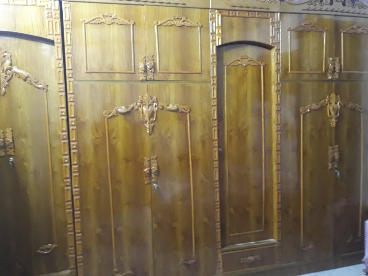 غرفه البيع السعر ٩٠٠ ***********
