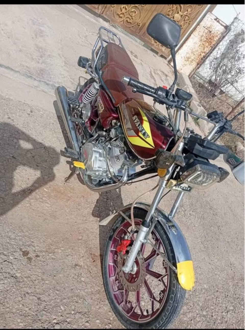 السلام عليكم 
سيفان 24 للبيع كفالة عامة سعر 625 بي مجال المكان ديالى دلي عباس /
***********
