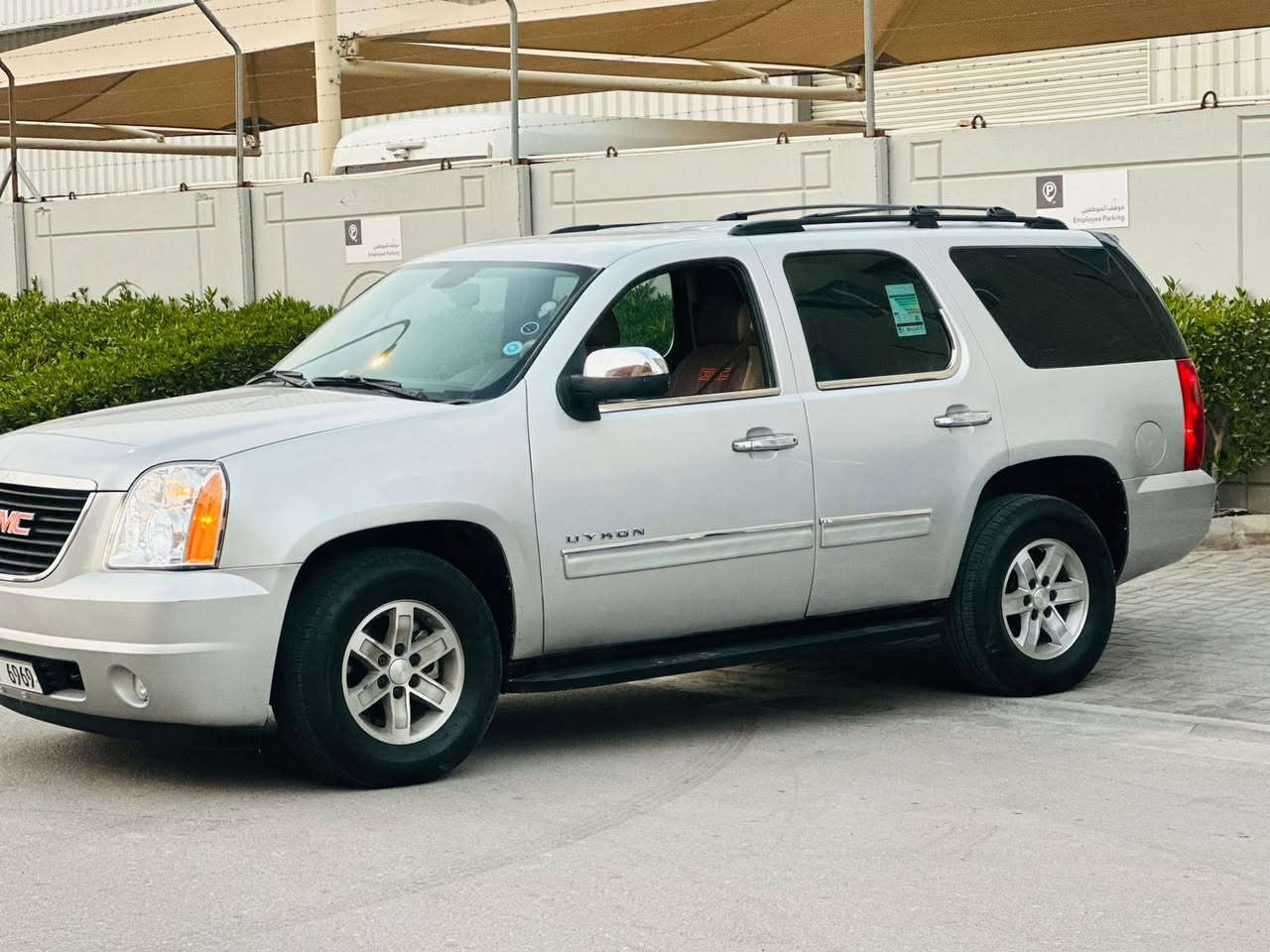 السلام عليكم احبتي الكرام  يوكن 2010 خليجي رقم بصرة مميز. مكفوله من الحادثه بيه مكانات صبغ ابيع احزام اثر جراد. شرط اذا  مو احله من الصور. مامقبول.   السيارة ترايك لشمال. 200. محرك زيرو مامفتوح بلاد كير بلاد. حداديه جديده تخم تاير دوشمة جديده  دشبول  جديد شرط مابي اي خلل. السيارة عليه وصبه تخبل. السعر 180 بيها مجال. جدا  بسيط. الشراي يتصل على الرقم ***********
