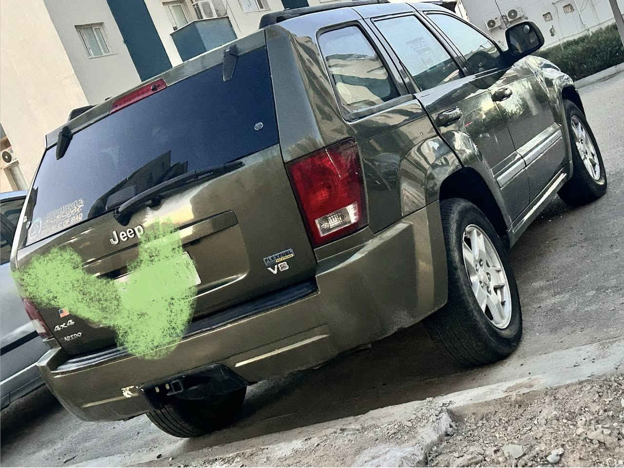 سلام عليكم
للبيع——
جيب ترايل هوك 
الموديل ٢٠٠٧ 
فور ويل 
محرك V8_4700
خمسه ويل كب 
كشنات جلد 
داخل نفطي 
اللون زيتوني 
هوك خلفي 
كشنات كهرباء 
فتحه سلايد روف 
مسجل CD_Ax
تبريد قطعتين 
كأمره دواره خلفيه 

هزه جديده 
رقم بغداد بسمي 
كل أوراق كمرك ورقم كامل باقي فقط تحويل 
حادثها جاملغ وبونيد بدون دواخل 
العنوان بغداد جديده 
السعر ٧٣ وبيها مجال 
الهاتف‭٠ ٧٧٦ ٦٧٥ ١٣٦٨
