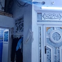 بيت 100 متر للبيع في حي الحريه قرب دور النفط كامل مكمل طابقين للستفسار...